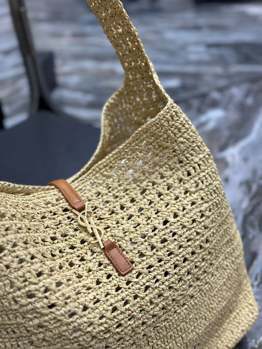 YSL HOBO BAG 30CM BEIGE RAFFIA