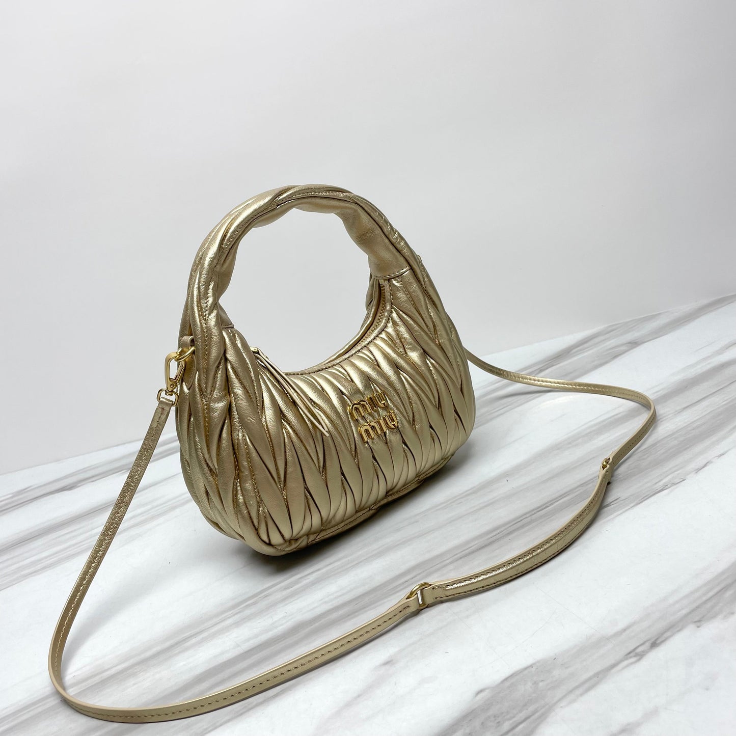 miuwander hobo 23 gold matelasse leather