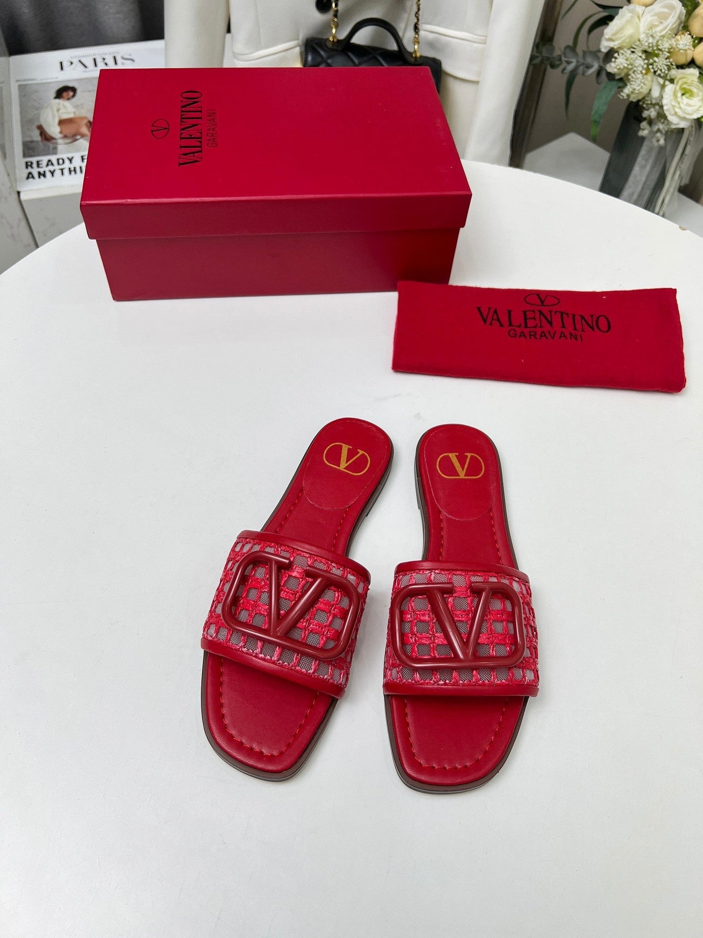 Vlogo embellished leather-trimmed raffia slides red