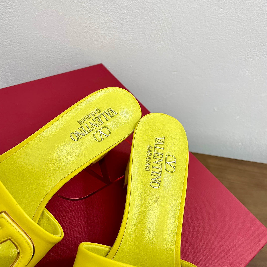 Vlogo Cut-Out 60 Sandal Yellow Calfskin