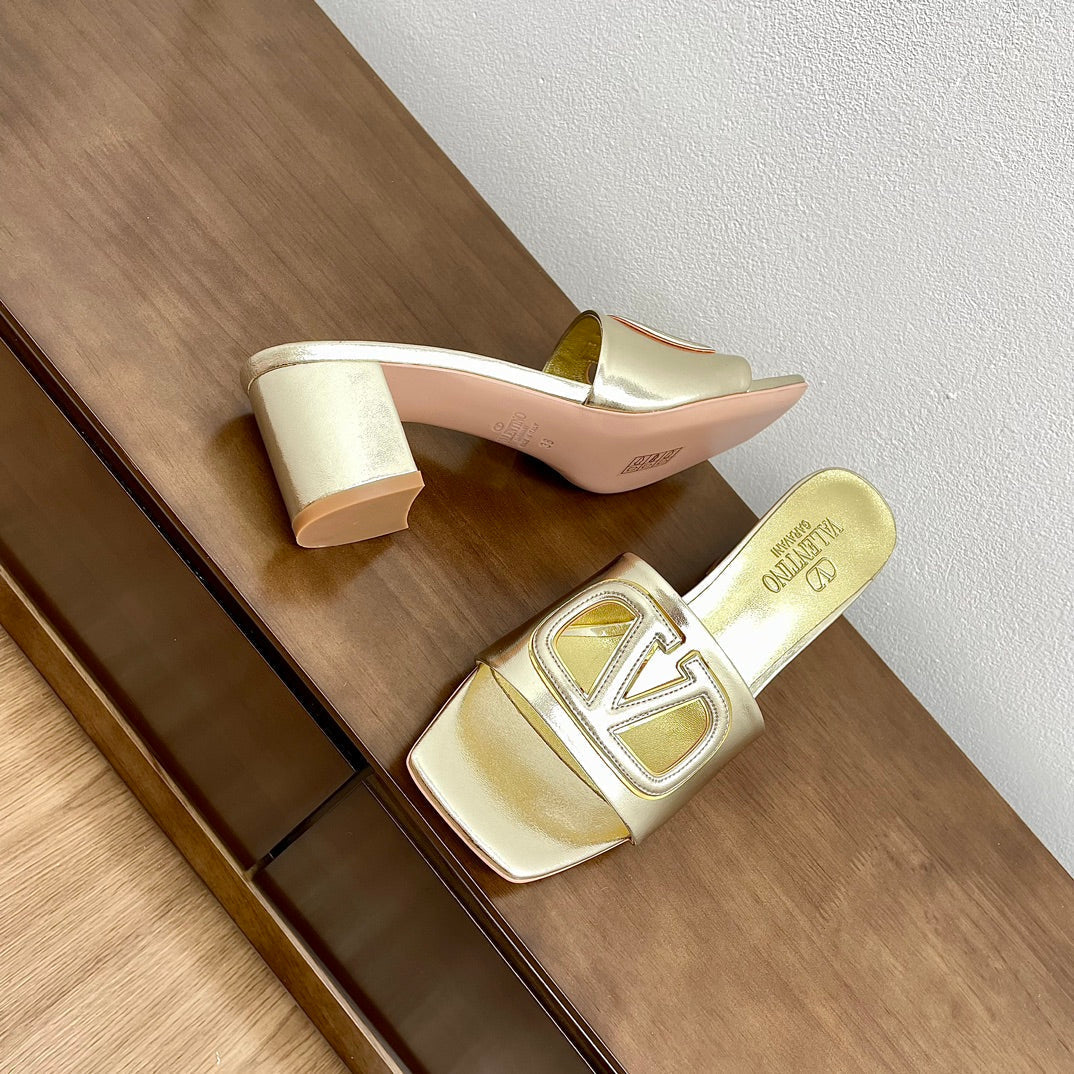 Vlogo Cut-Out 60 Sandal Gold Calfskin