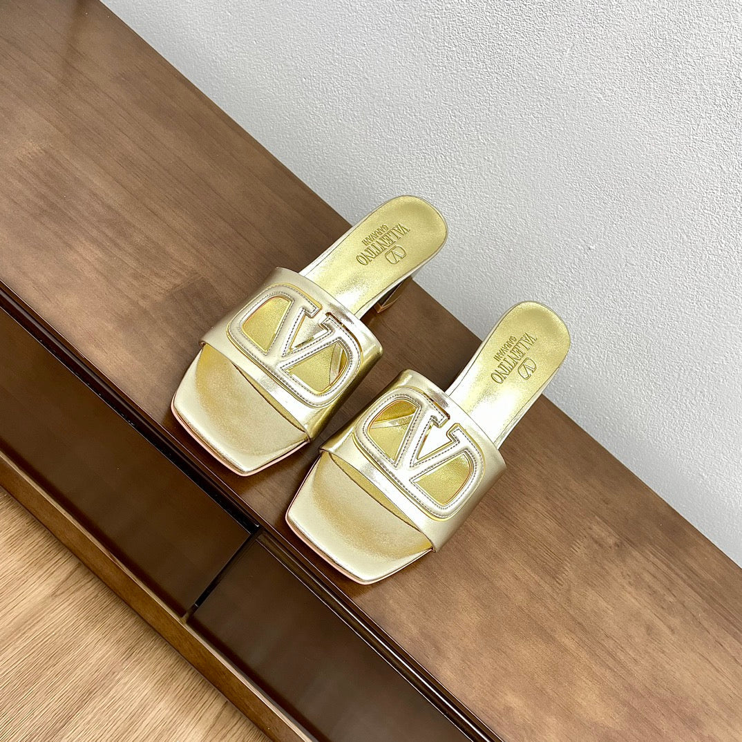 Vlogo Cut-Out 60 Sandal Gold Calfskin