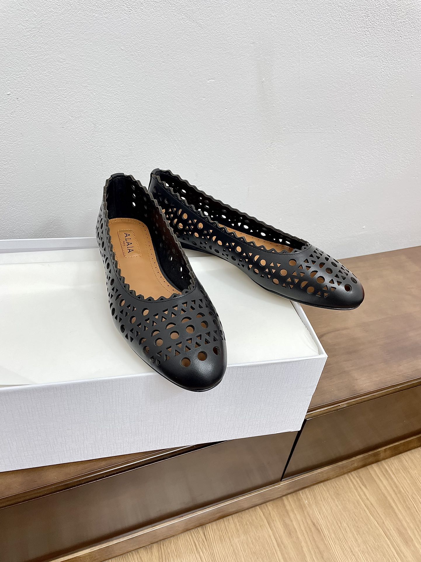 alaia ballet flat black vienne lambskin