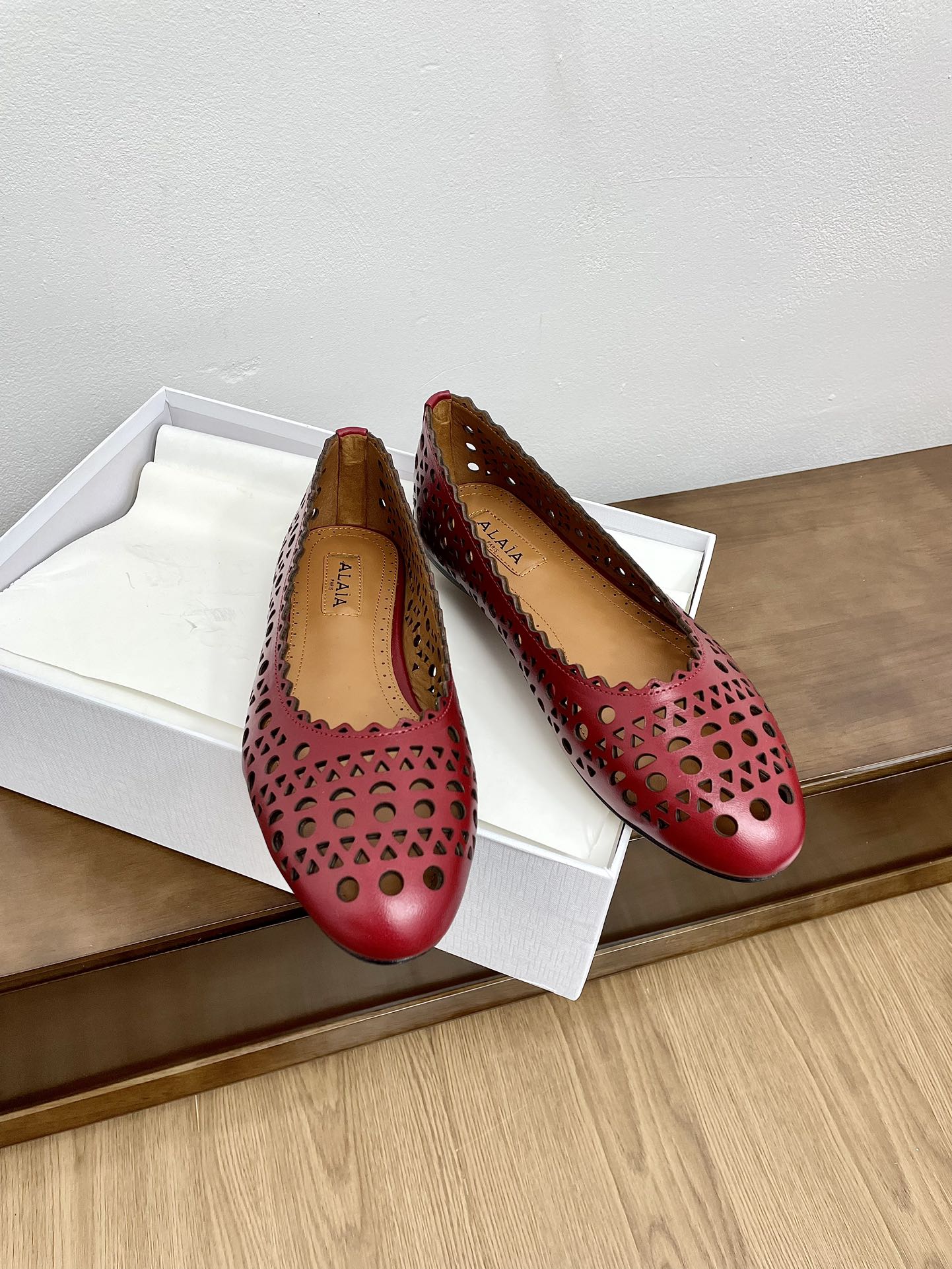 alaia ballet flat dark red vienne lambskin