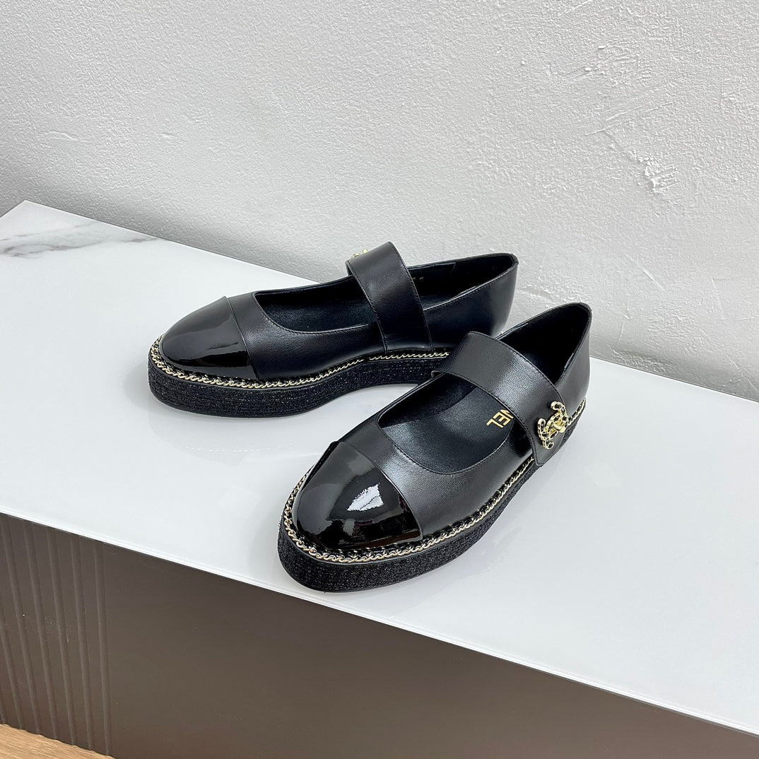 ROUND-TOE MARY JANE BLACK CALFSKIN