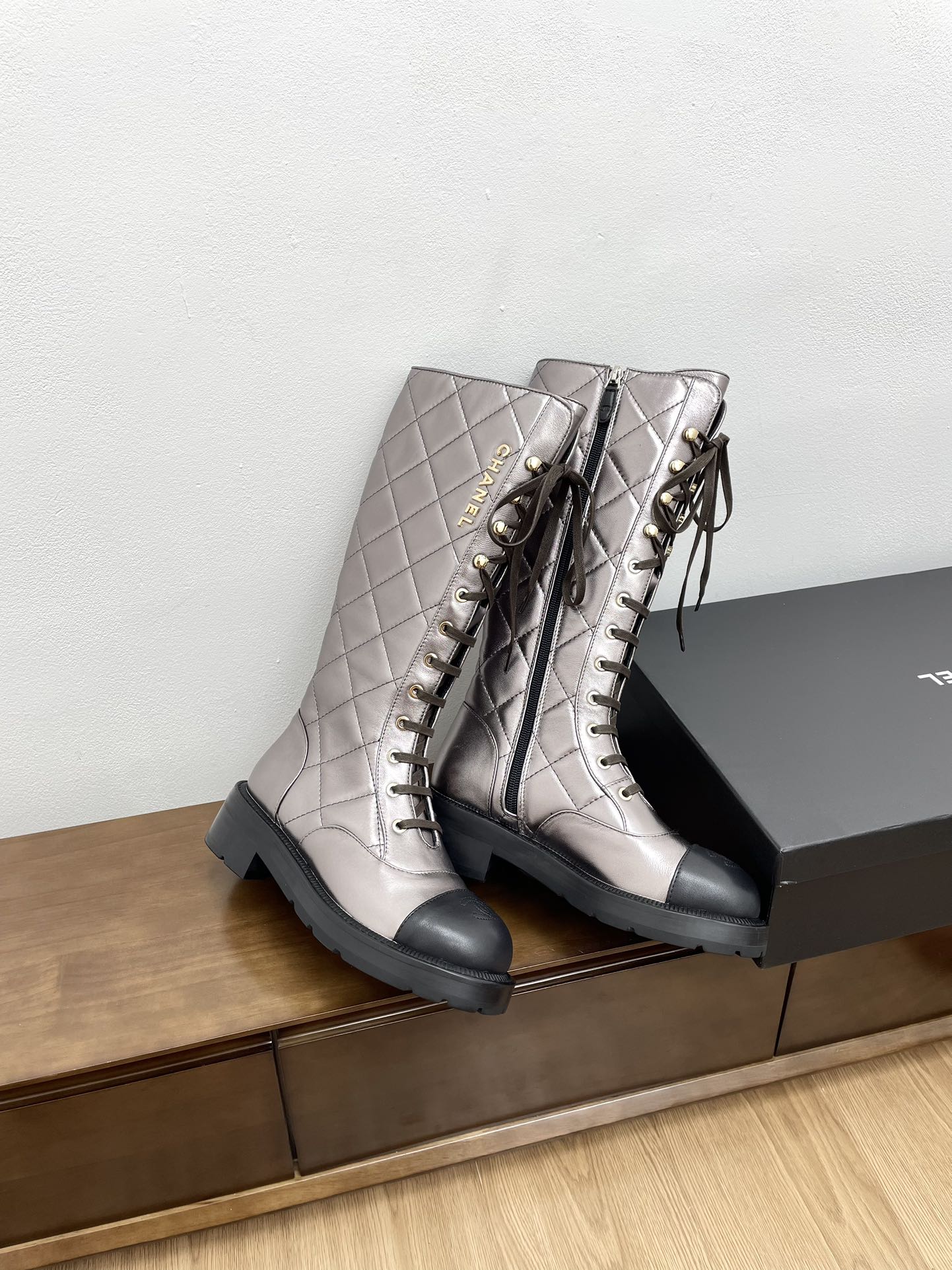 CC High Boots Silver Quilted Cowhide