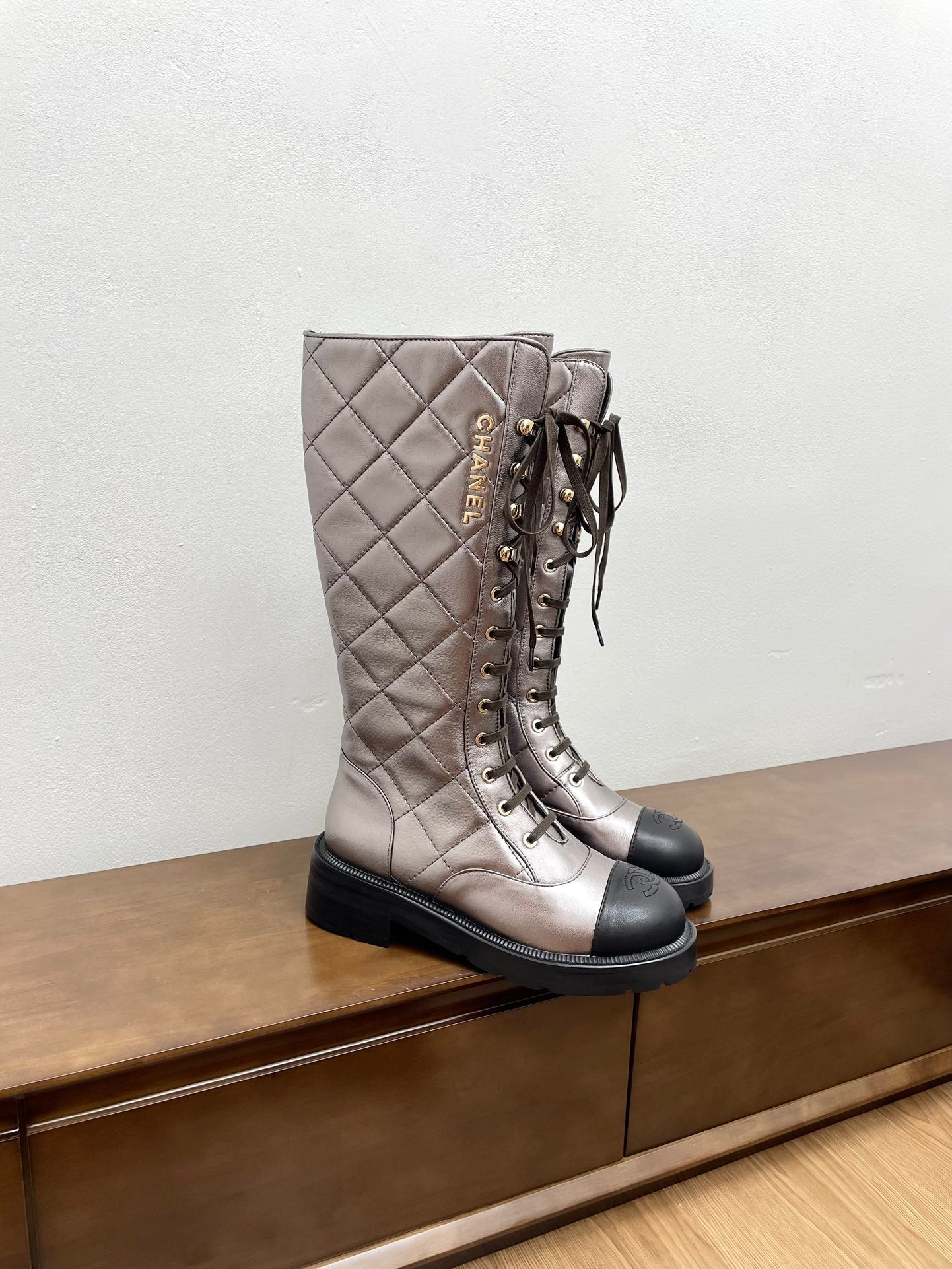 CC High Boots Silver Quilted Cowhide