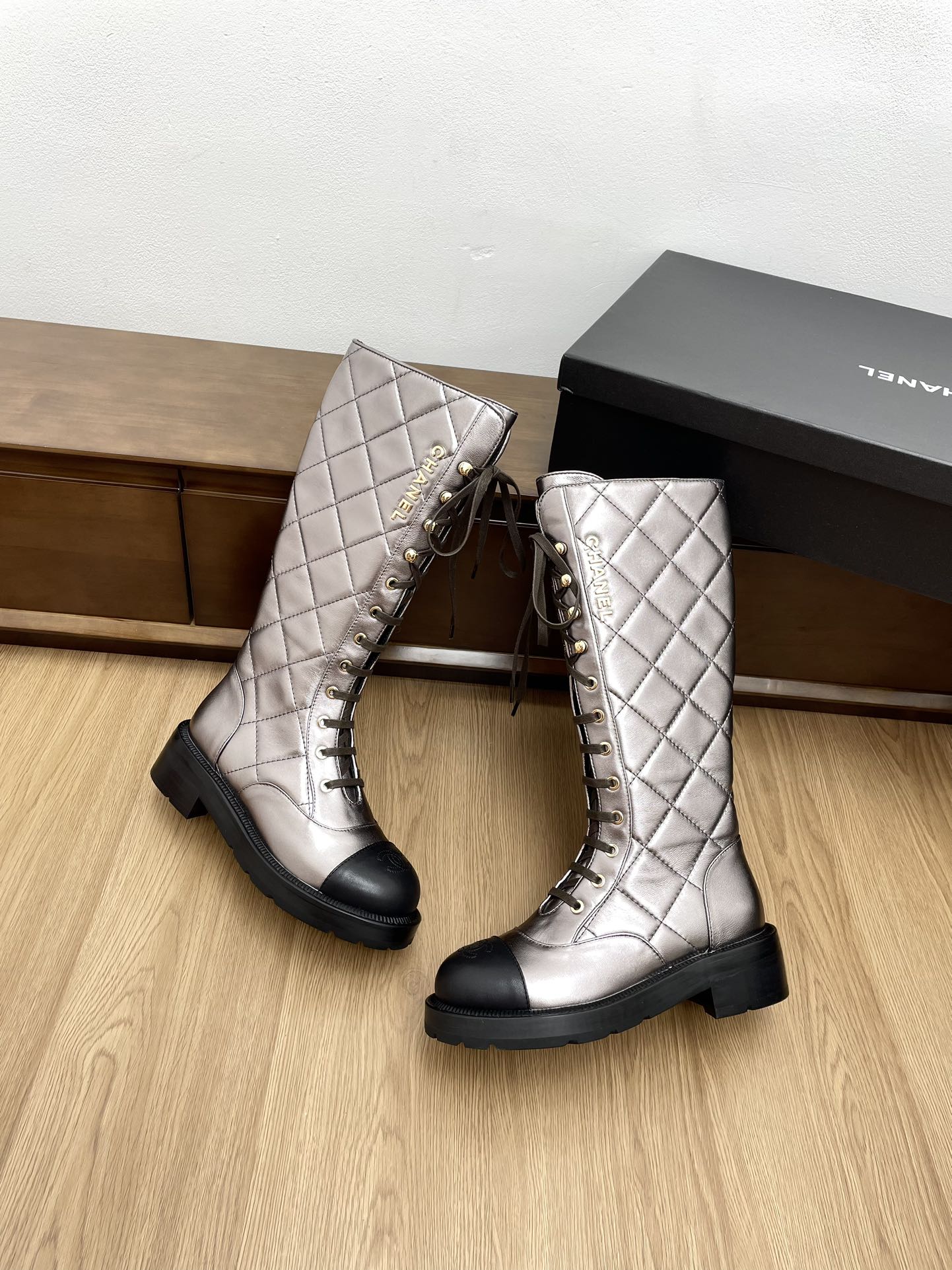 CC High Boots Silver Quilted Cowhide