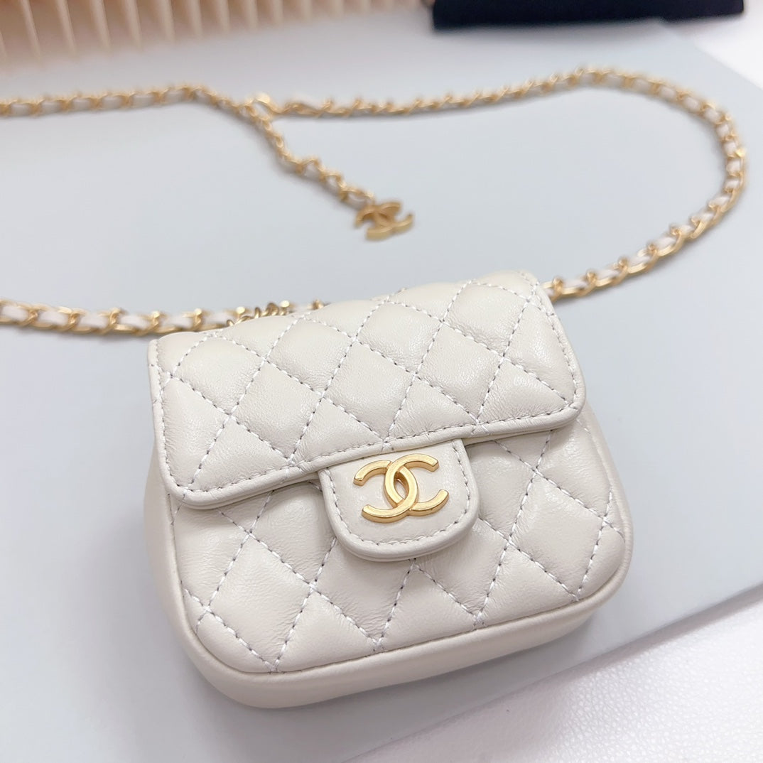 cc chain belt white quilted lambskin bag