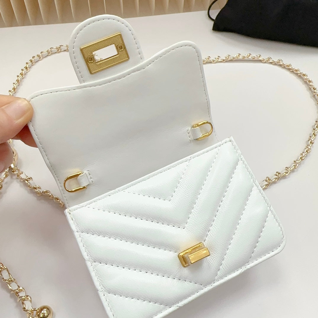 cc 2.55 belt white chevron lambskin bag