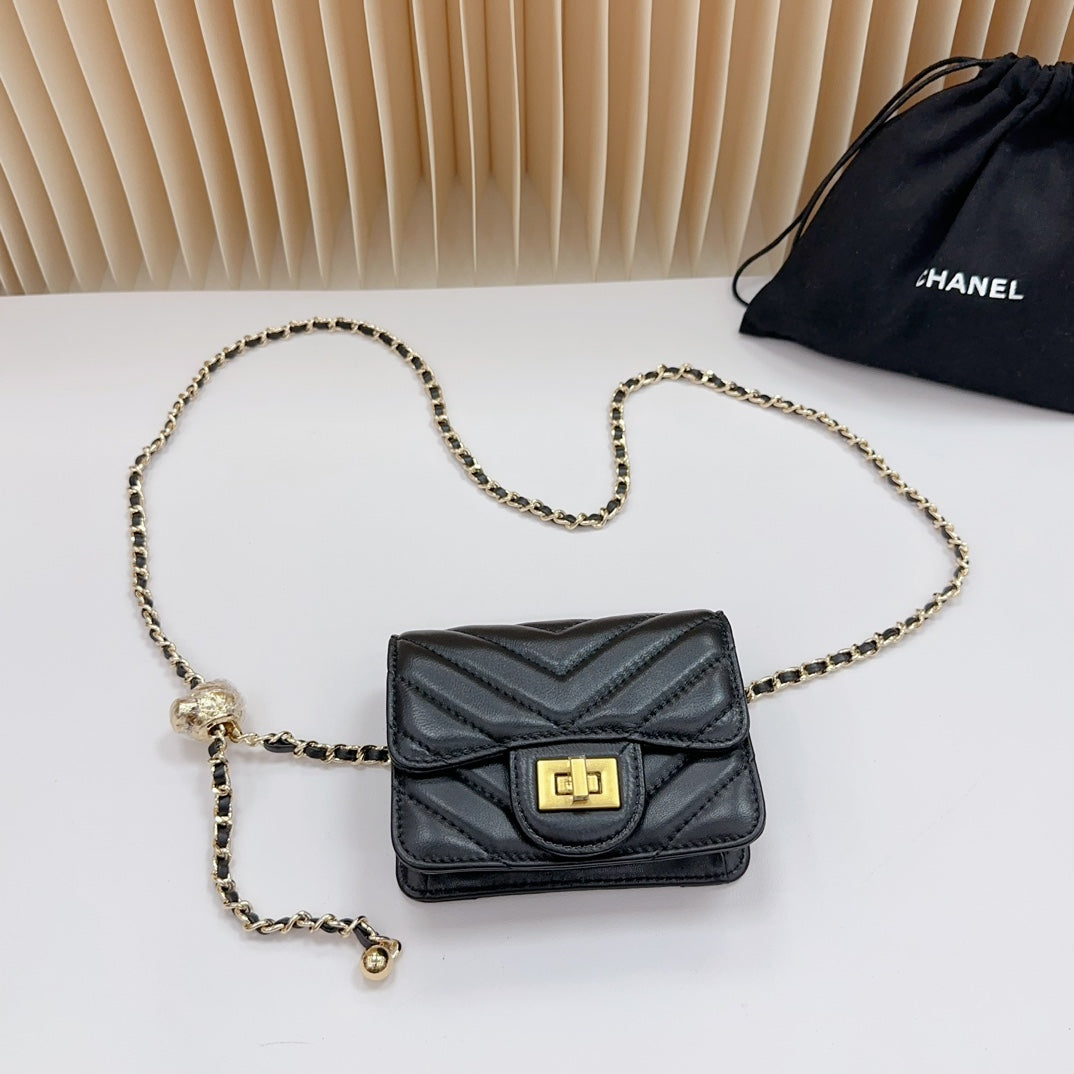 cc 2.55 belt black chevron lambskin bag