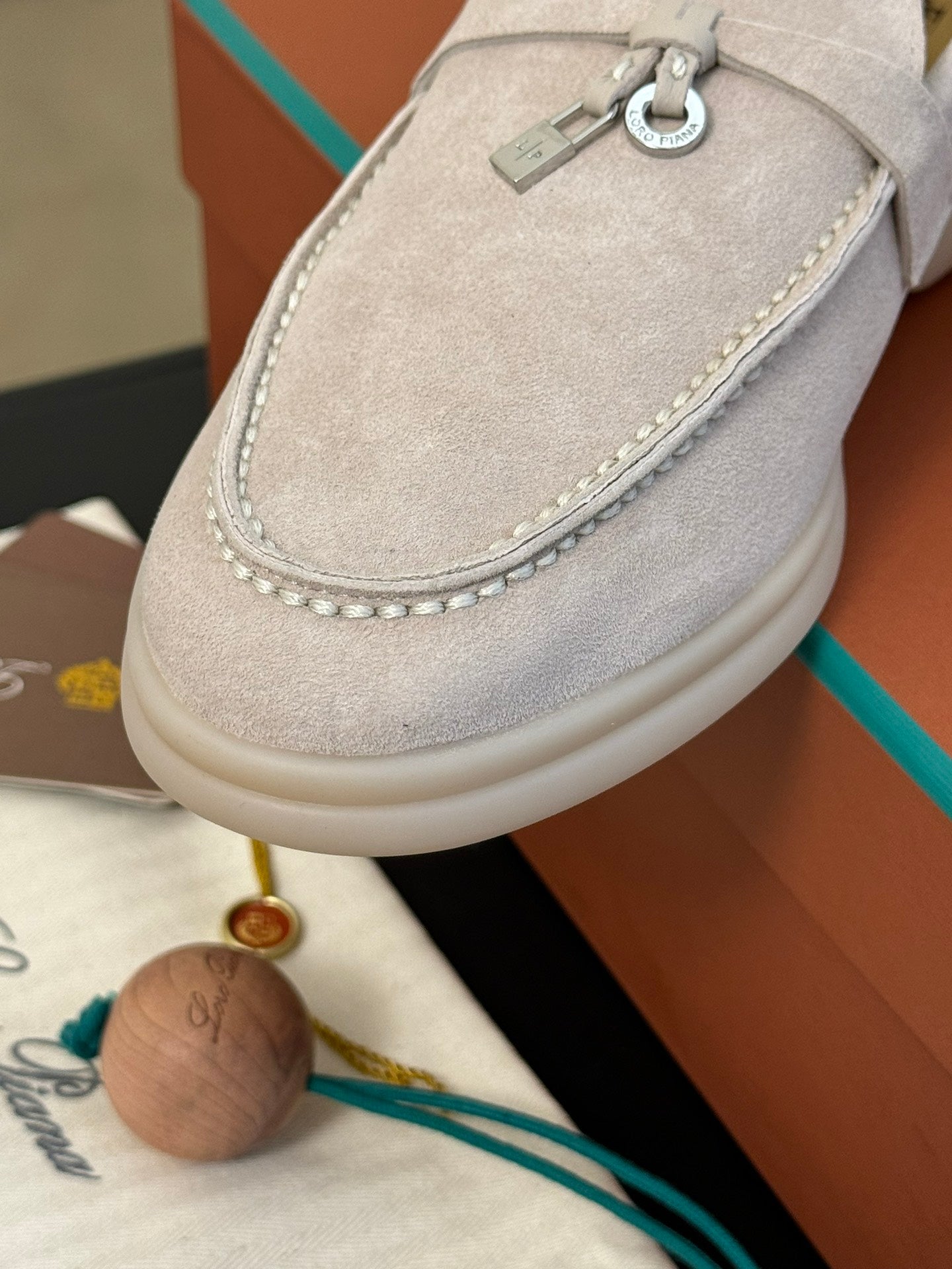 summer charm walk loafer powder pearl suede