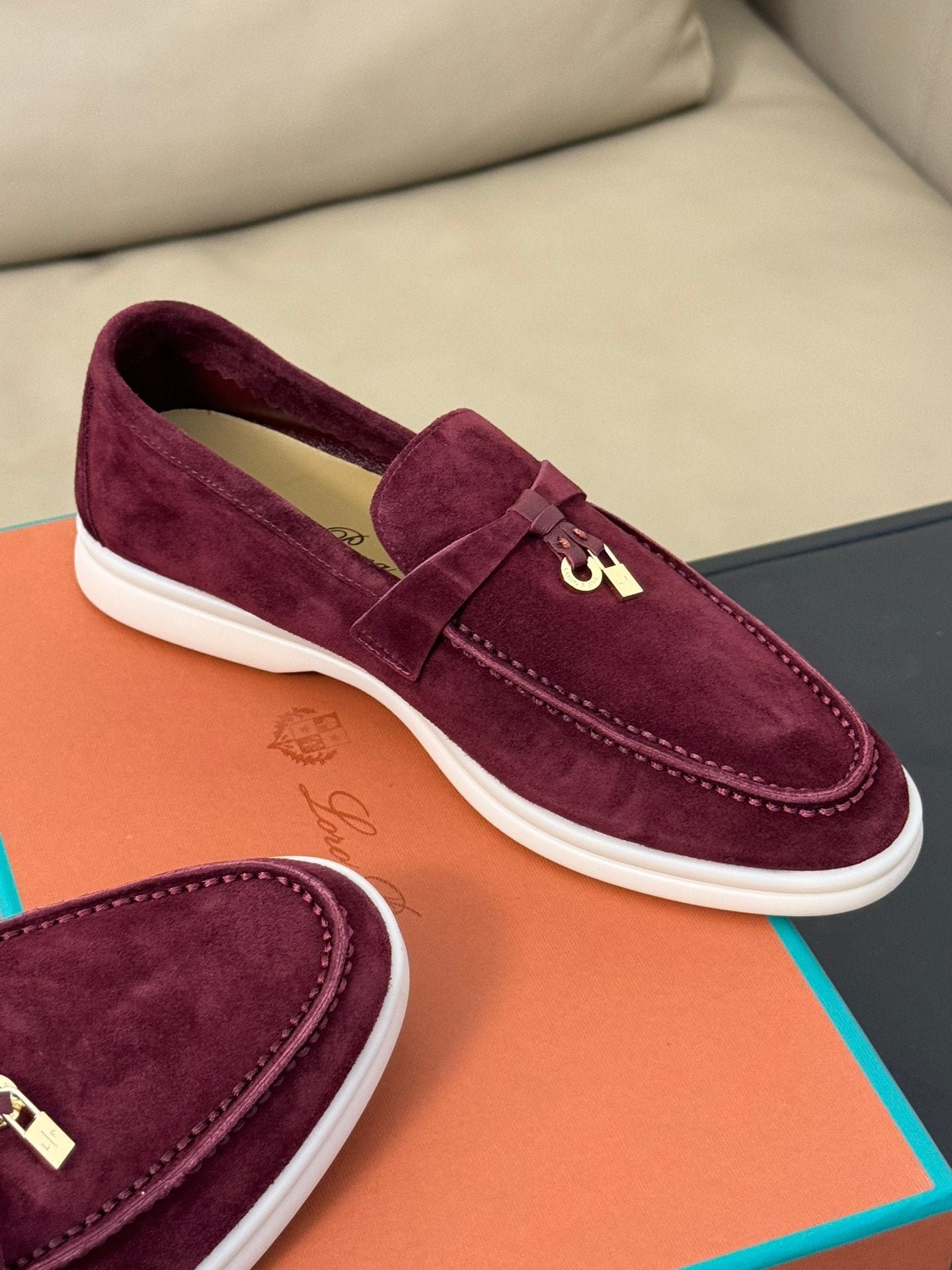 summer charm walk loafer burgundy suede