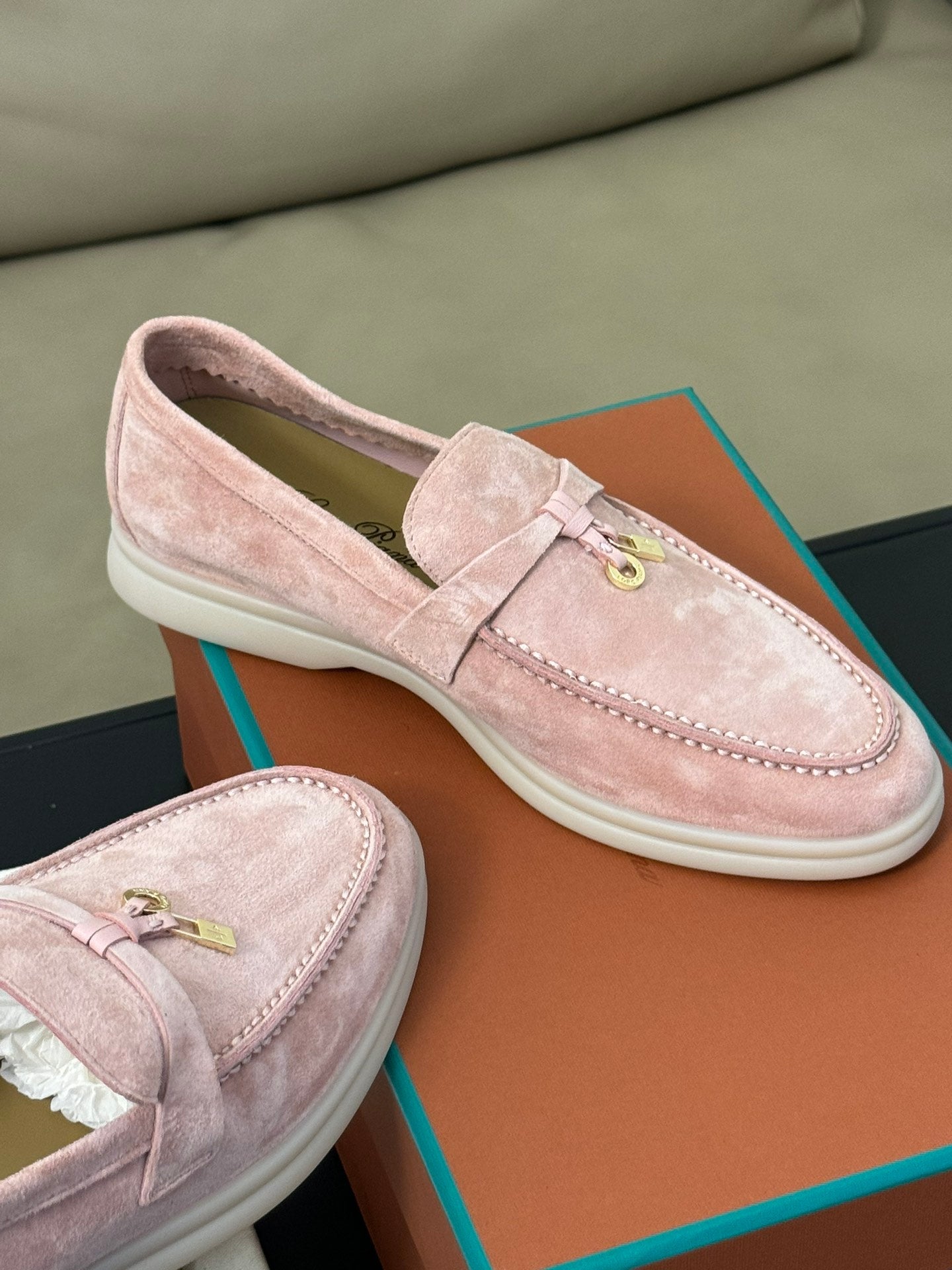 summer charm walk loafer tea rose suede