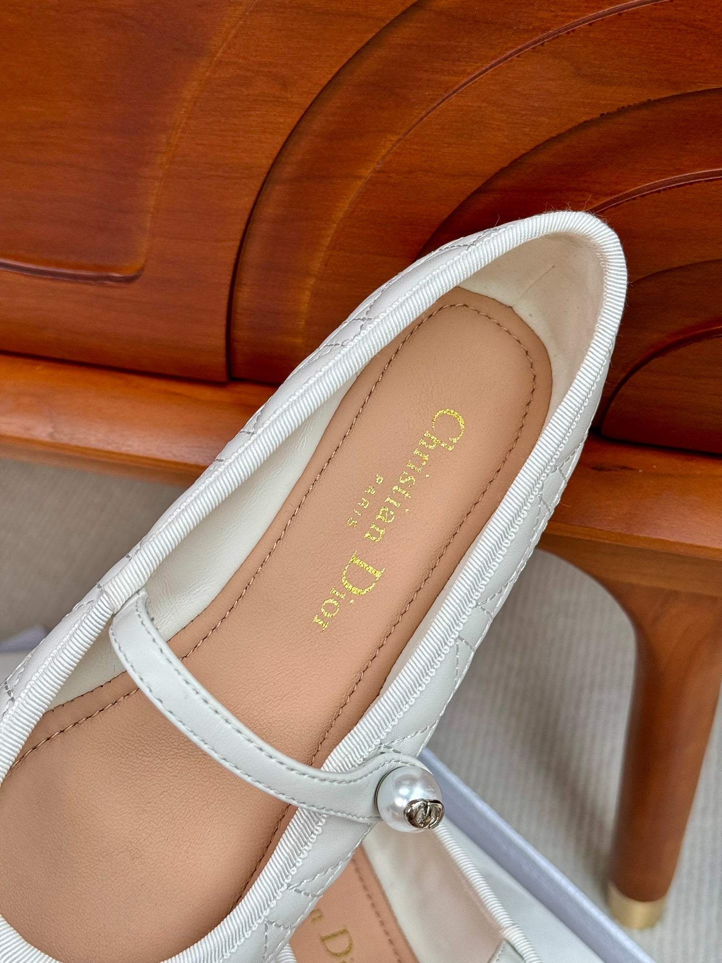 cd ballet flat white lambskin mop middle