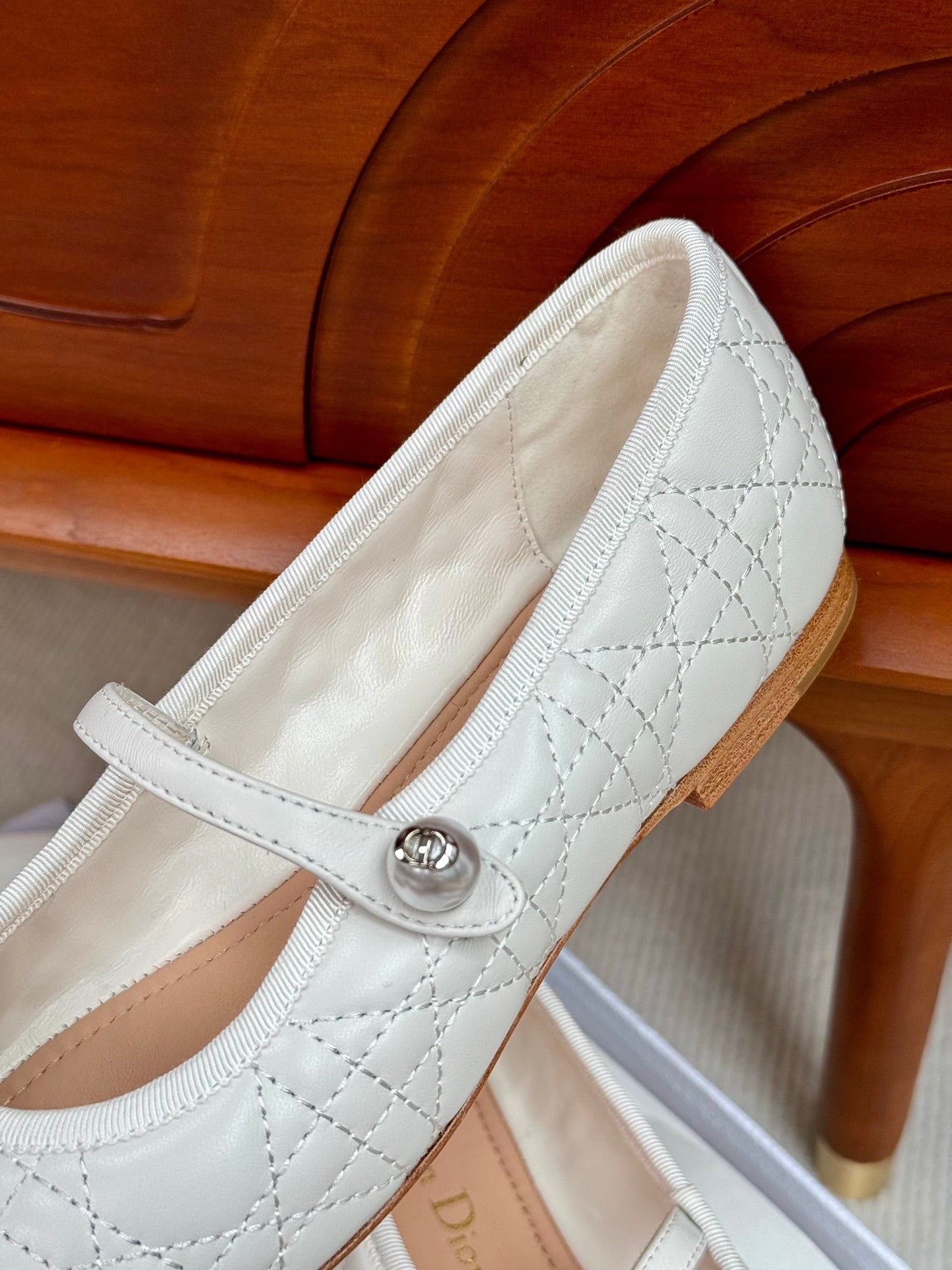 cd ballet flat white lambskin mop middle