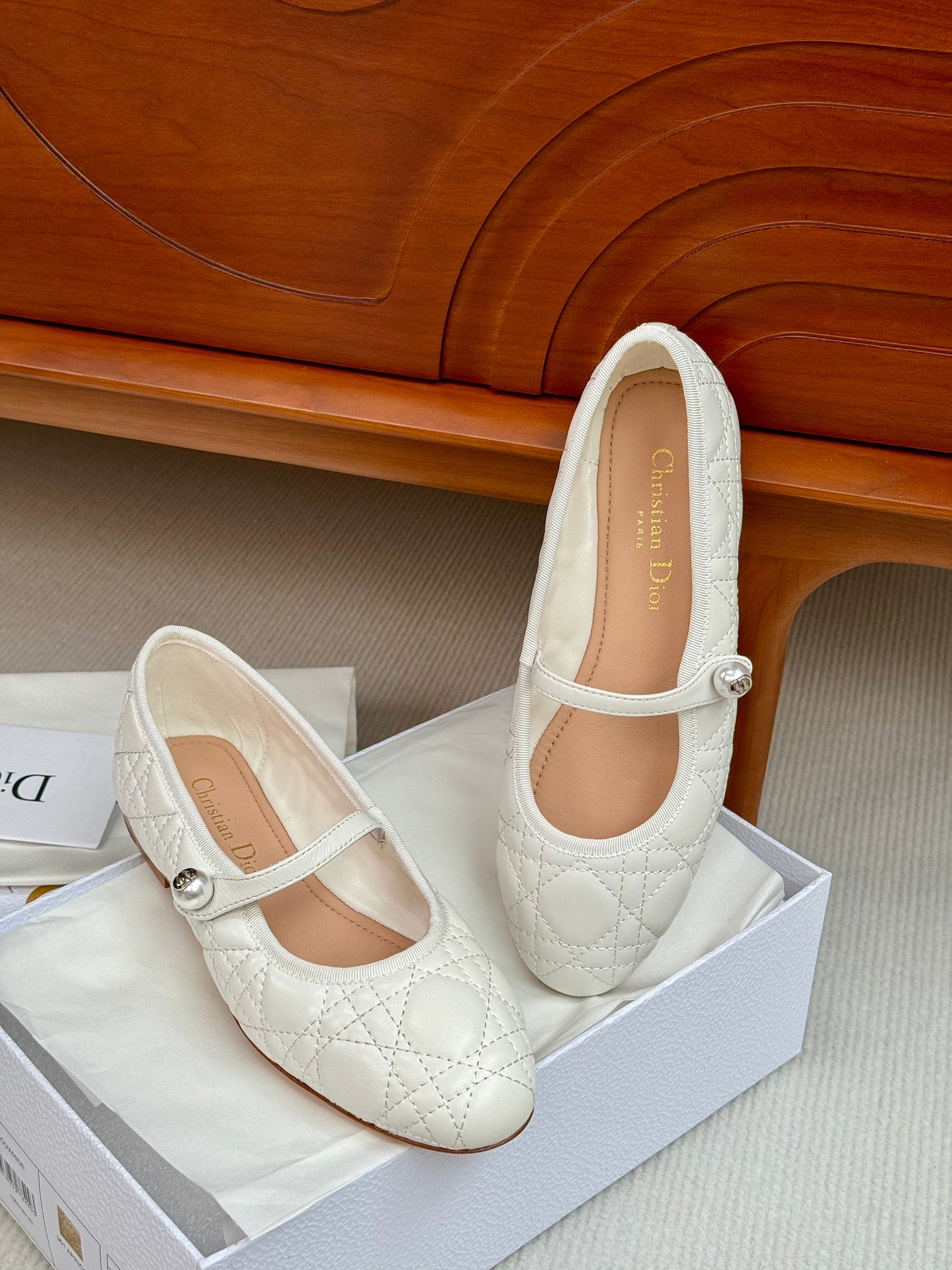 cd ballet flat white lambskin mop middle