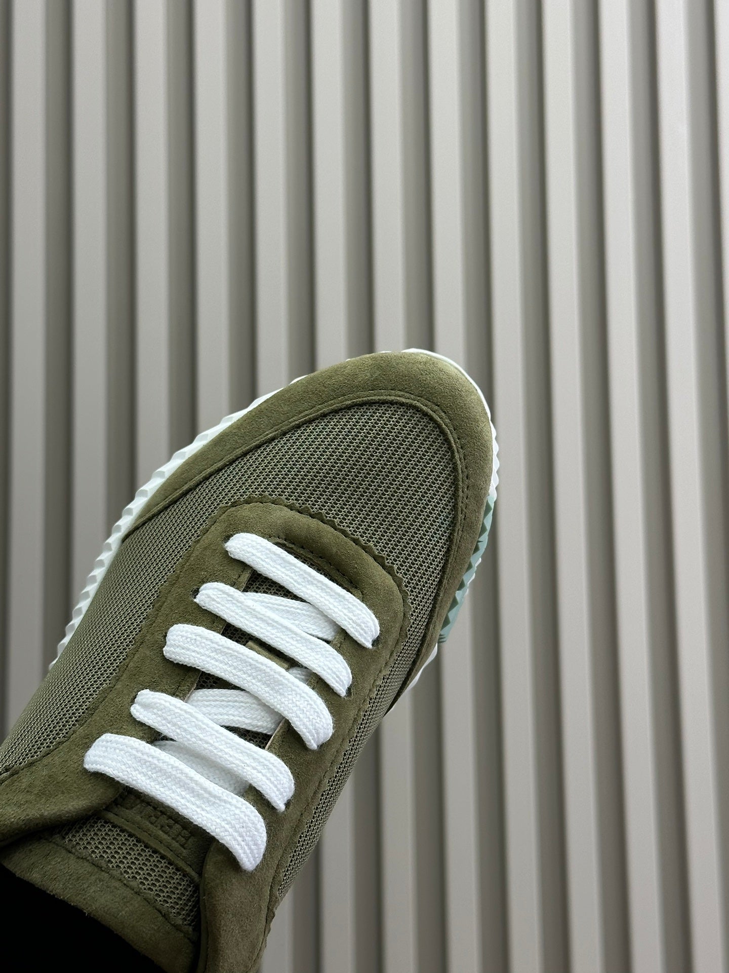 BOUNCING SNEAKERS OLIVE CALFSKIN