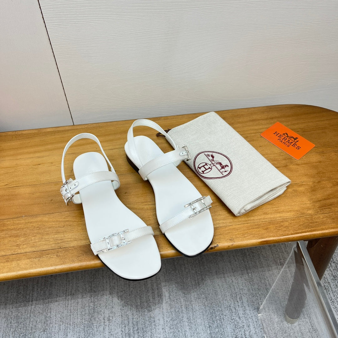 BUCKLE SANDAL WHITE CALFSKIN