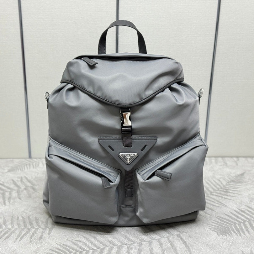 TRIANGLE LOGO BACKPACK 42 IN RHINO GRAY RE-NYLON