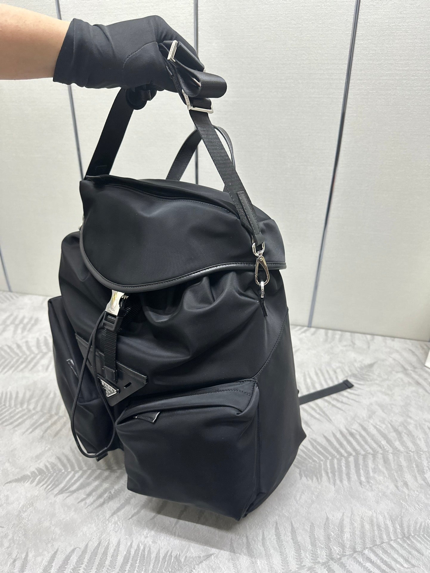 TRIANGLE LOGO BACKPACK 42 IN BLACK RE-NYLON