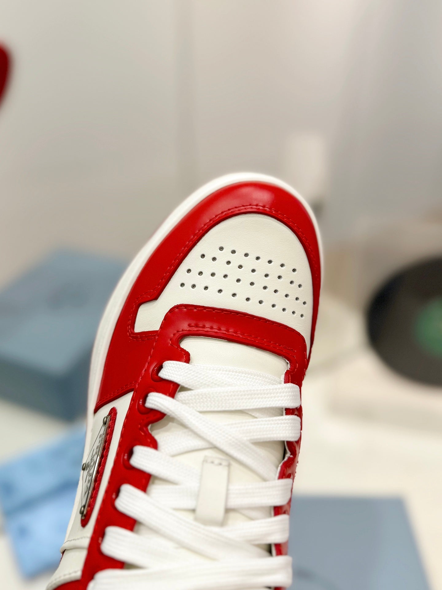 PRA DOWNTOWN NAPPA SNEAKERS WHITE AND RED CALFSKIN