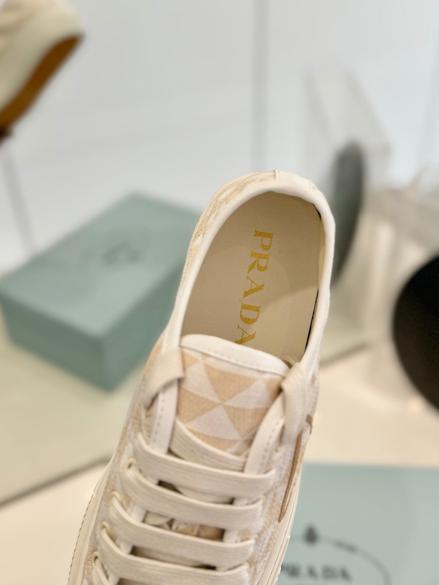 PRA PRINTED COTTON SNEAKERS BEIGE AND NUDE TRIANGLE CANVAS