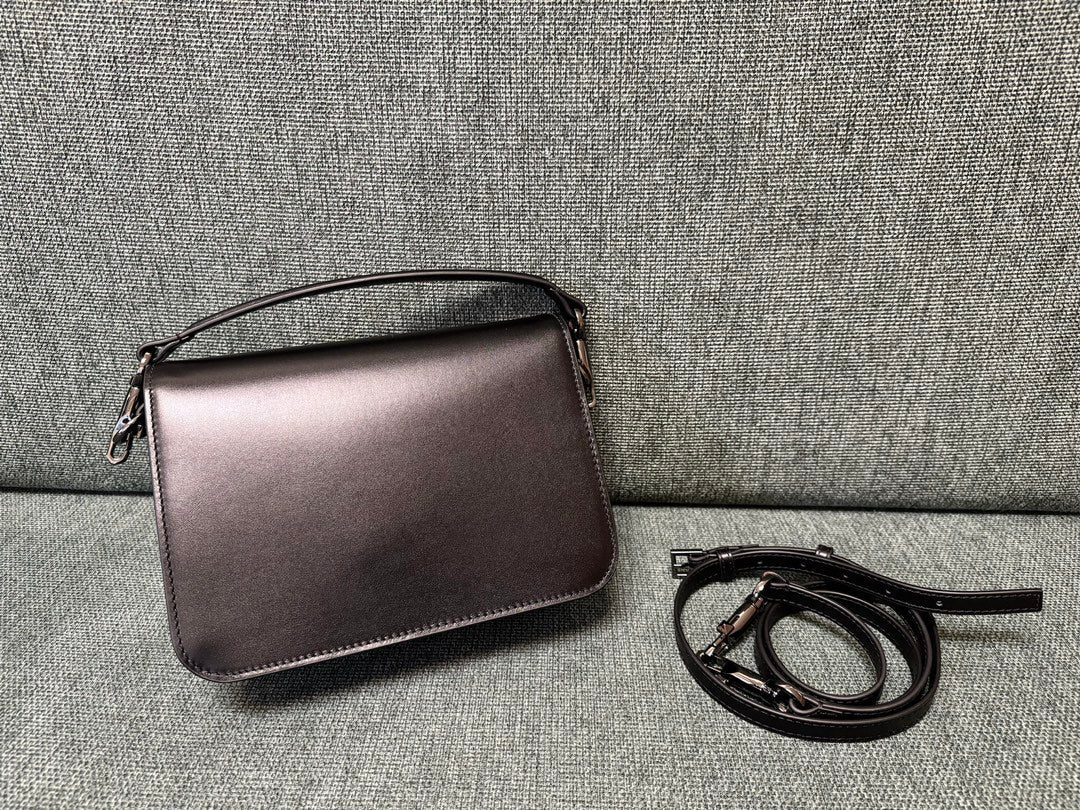 valenti loco 22cm all black calfskin