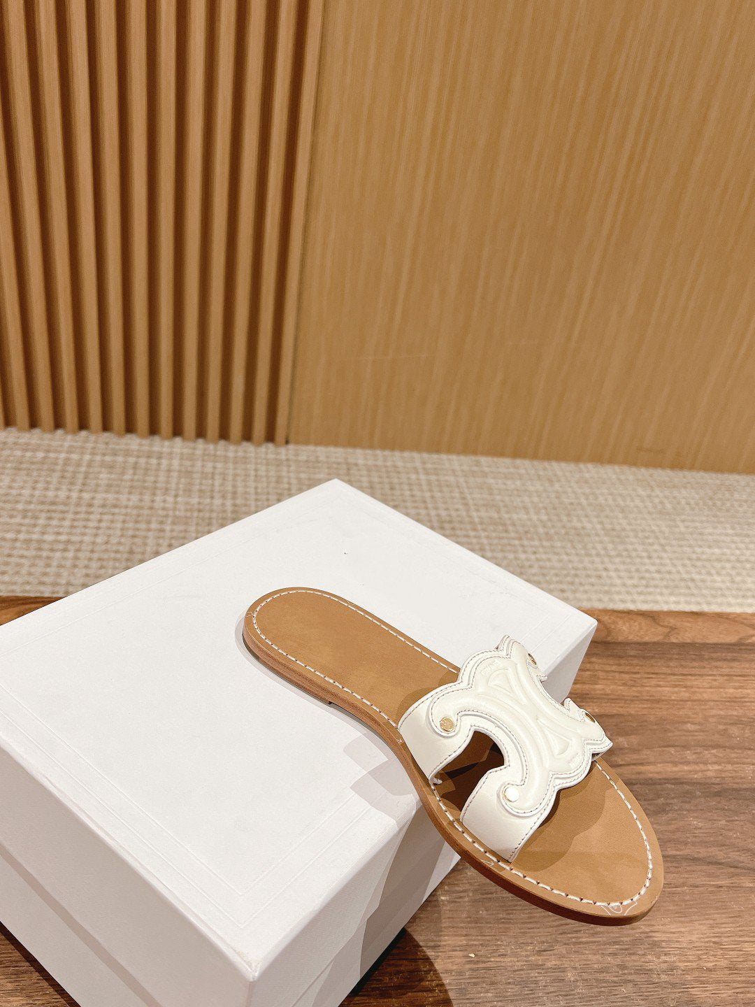 mule triomphe white brown calfskin