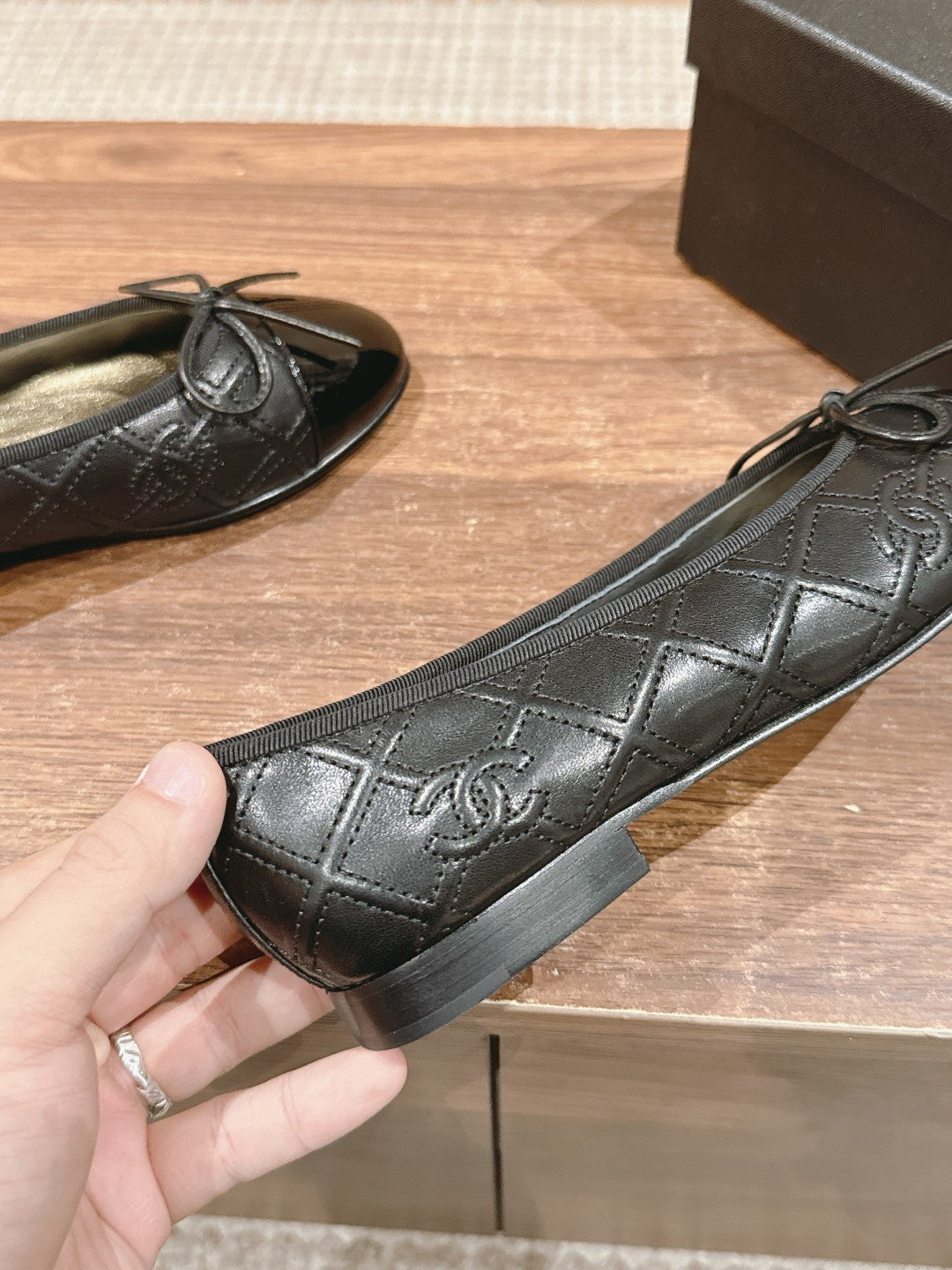 ballet flat black quilted lambskin patent calfkin toe