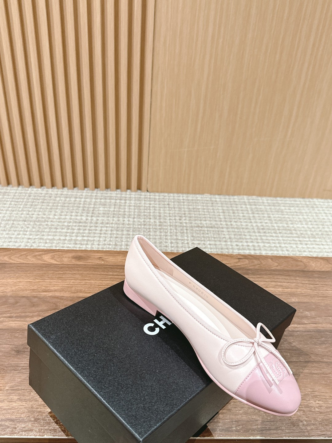 ballet flat light pink lambskin