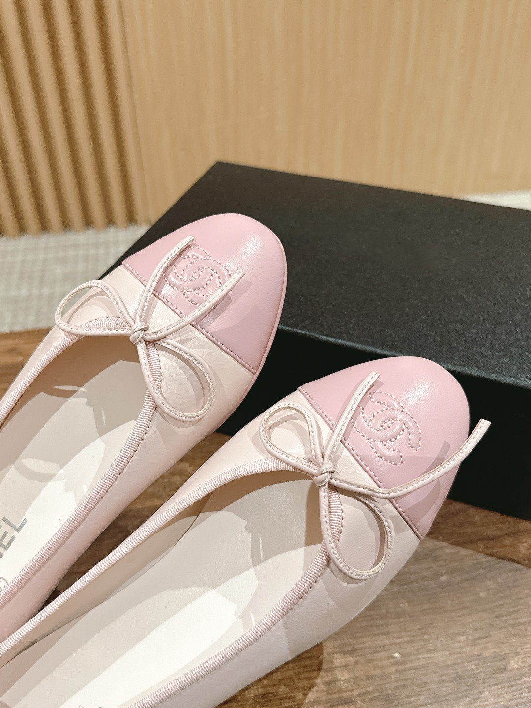 ballet flat light pink lambskin