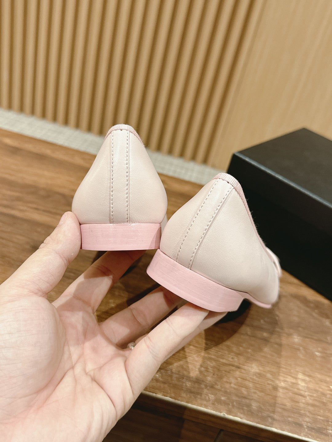 ballet flat light pink lambskin