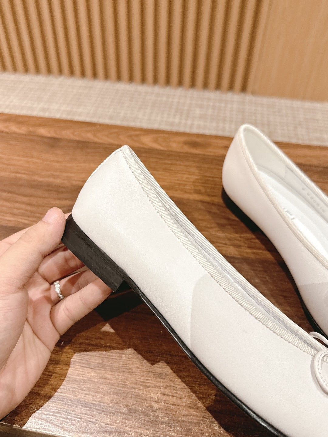 ballet flat white back lambskin