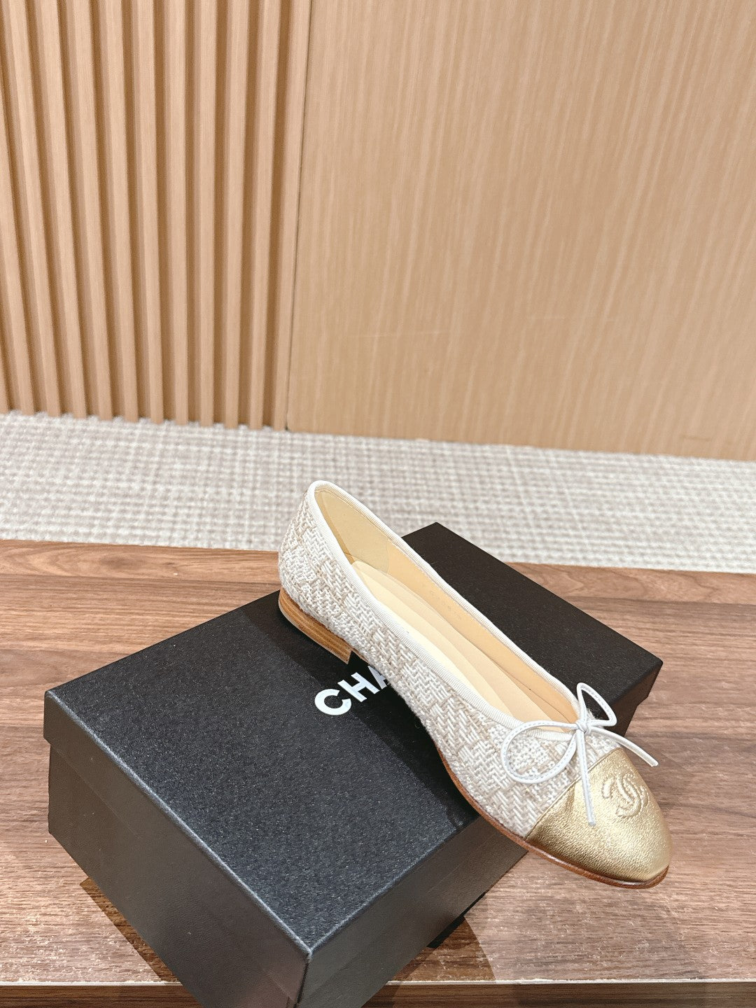 ballet flat grey textile gold metalic lambskin