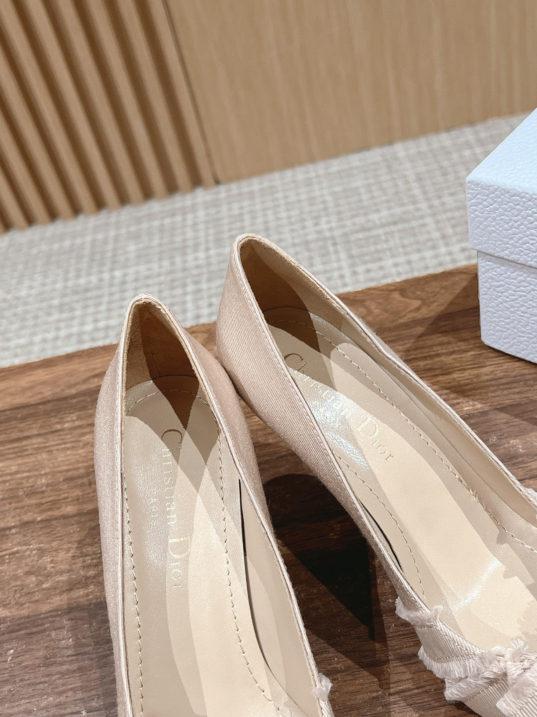 cd adiorable pump 80 beige grosgrain lambskin