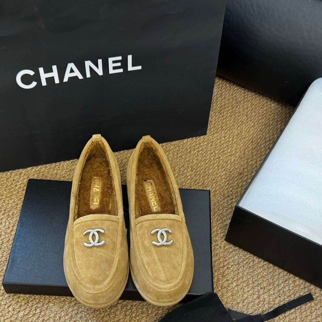 CC Flat Moccasins Yellow Suede And Wool