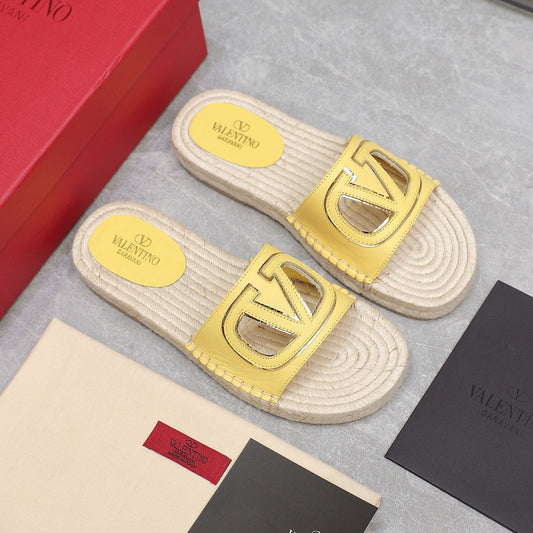 Vlogo Cut-Out Slide 20 Yellow Calfskin Beige Sole Raffia