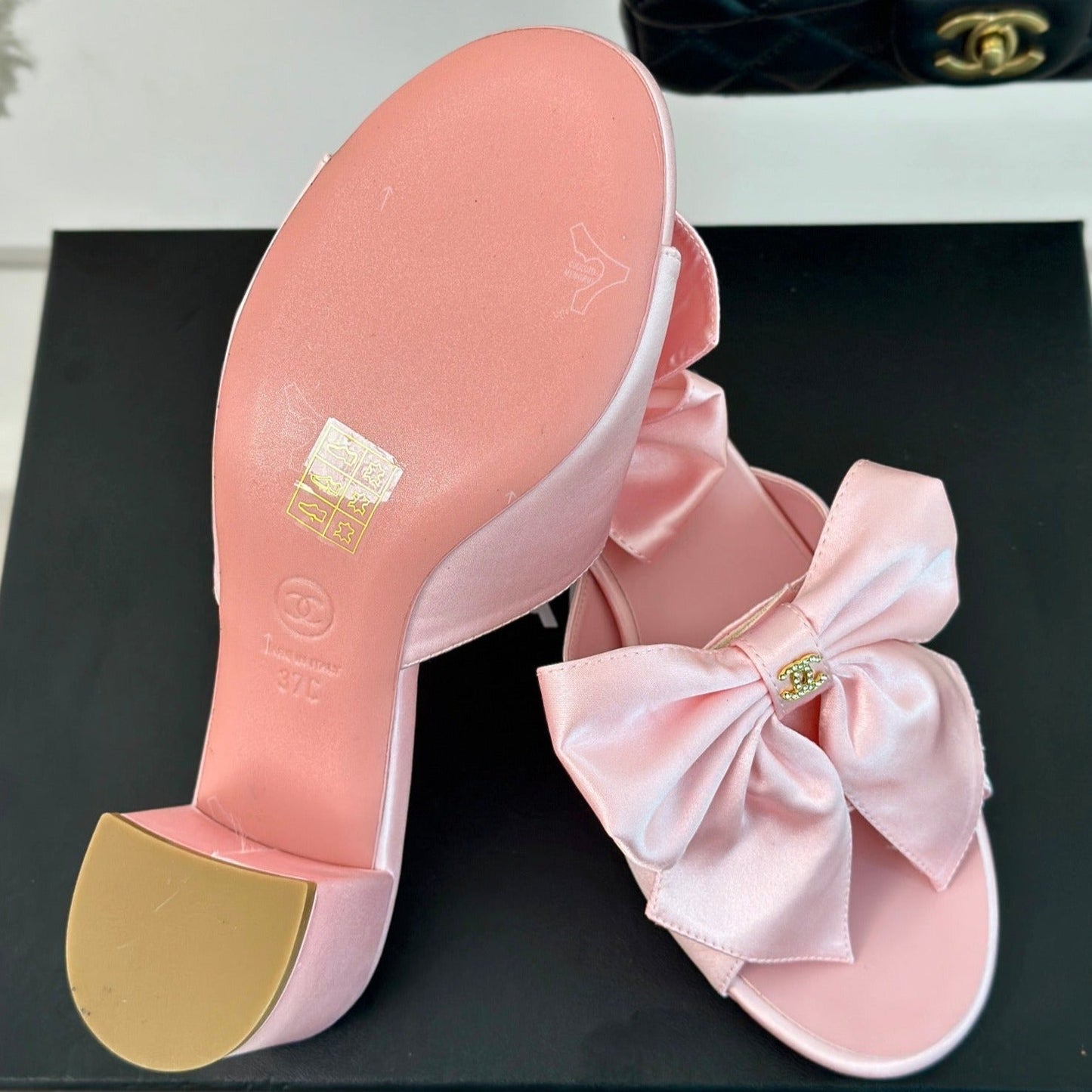 cc big bow sandal 60 pink lambskin