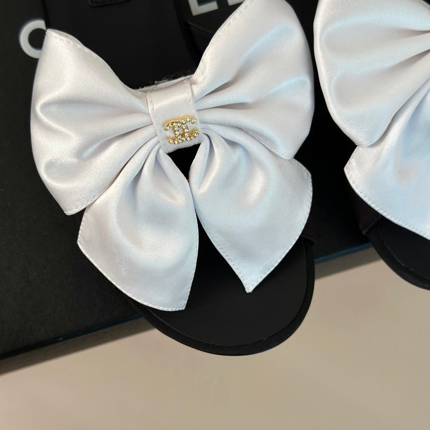 cc white big bow flat sandals black lambkin