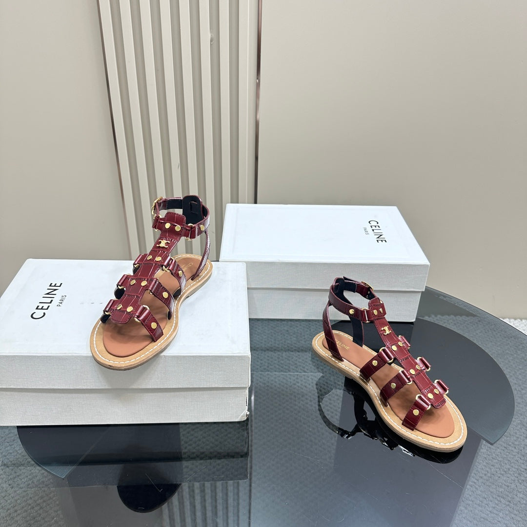 TRIUMPH FLAT SANDALS IN GARNET RED CALFSKIN