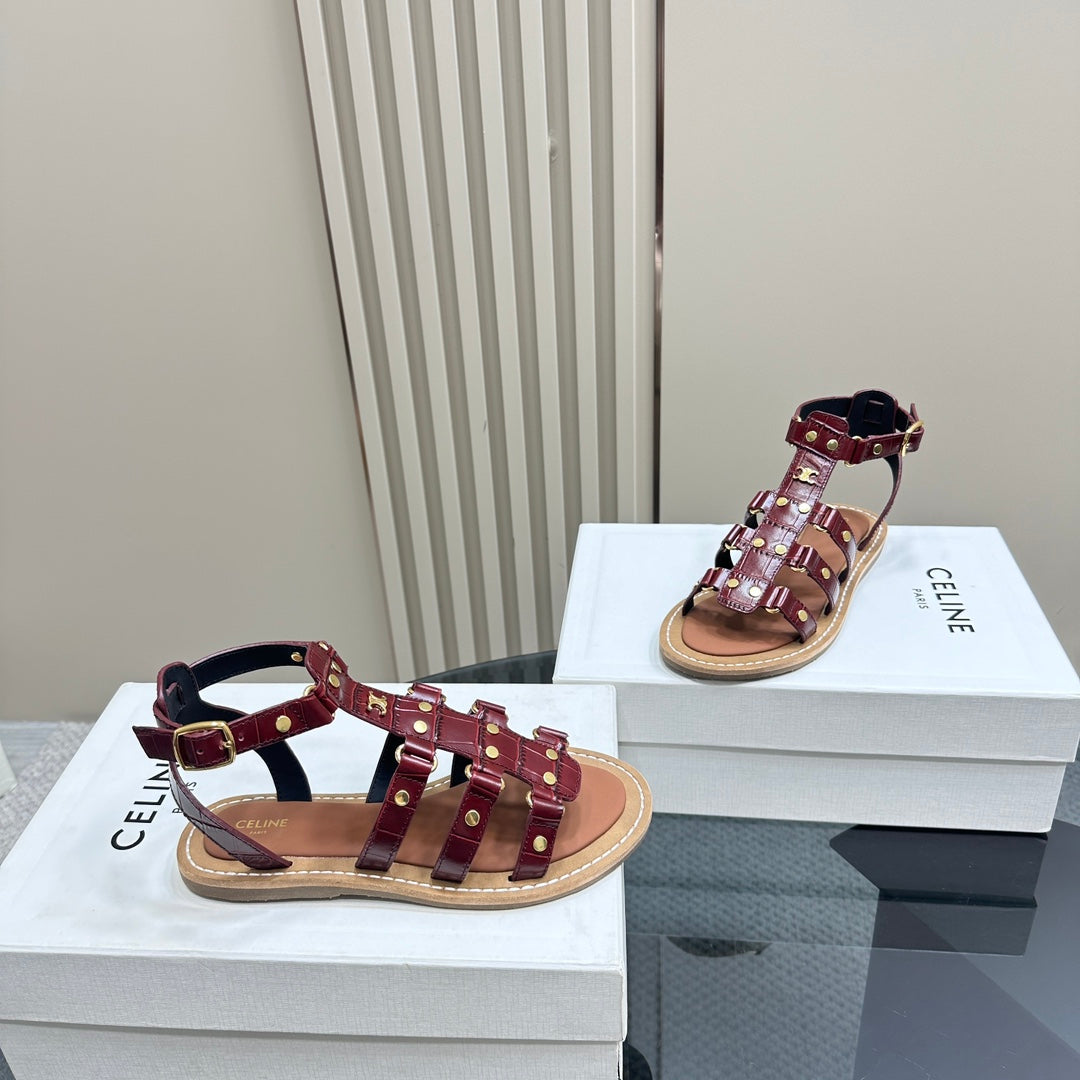 TRIUMPH FLAT SANDALS IN GARNET RED CALFSKIN