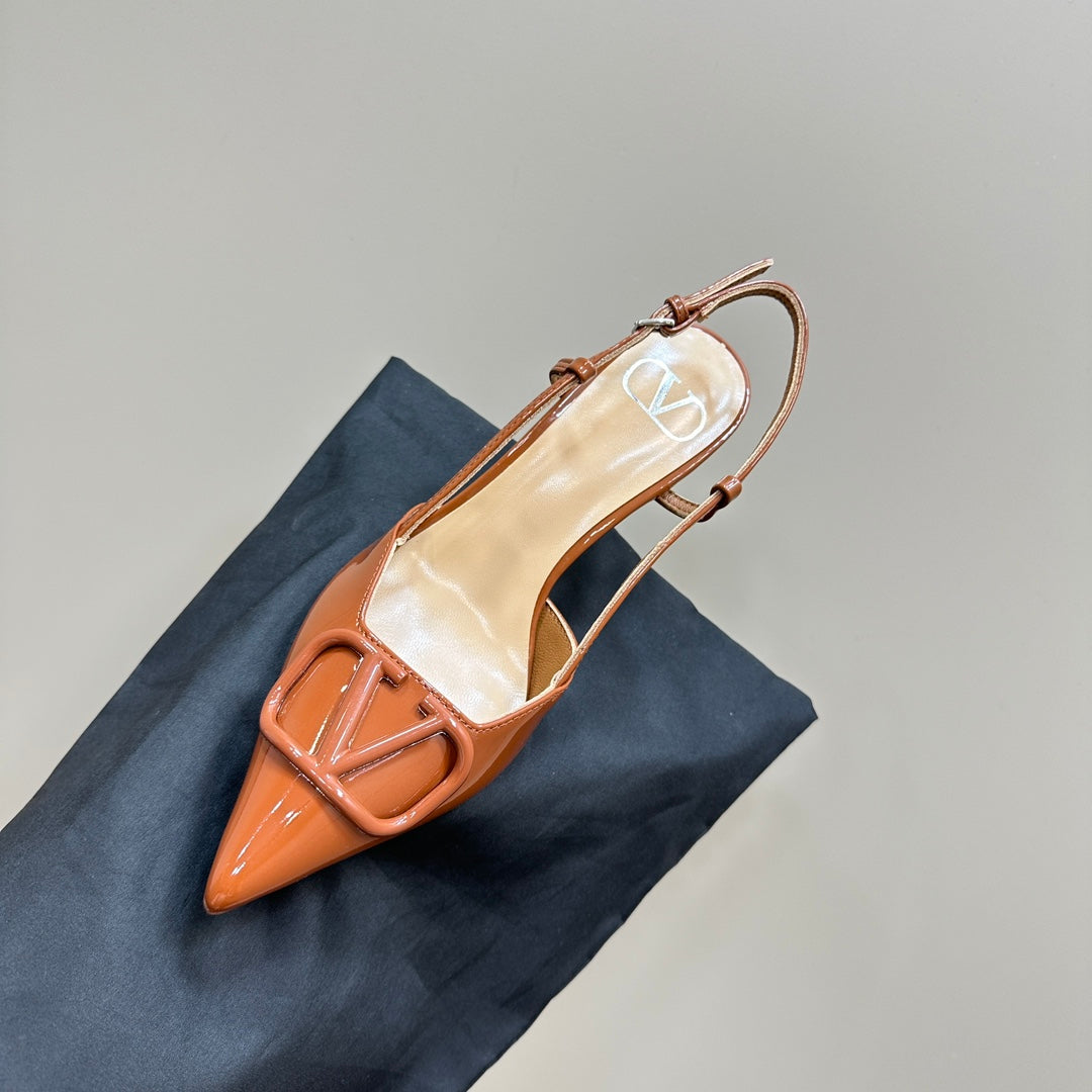 VLOGO SIGNATURE GINGER ORANGE PATENT LEATHER SLINGBACK PUMP 80MM