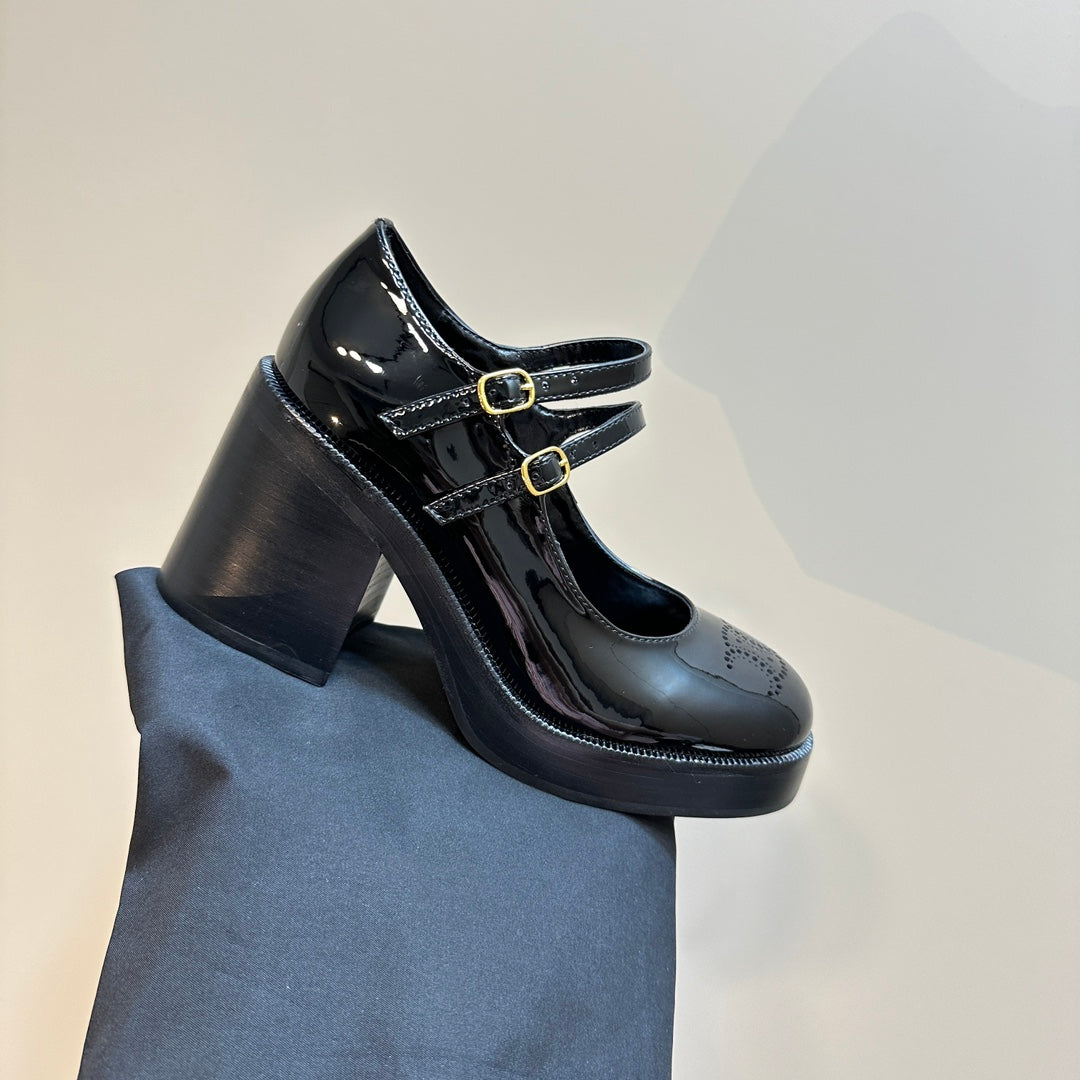 TESS BABIES IN BLACK PATENT CALFSKIN