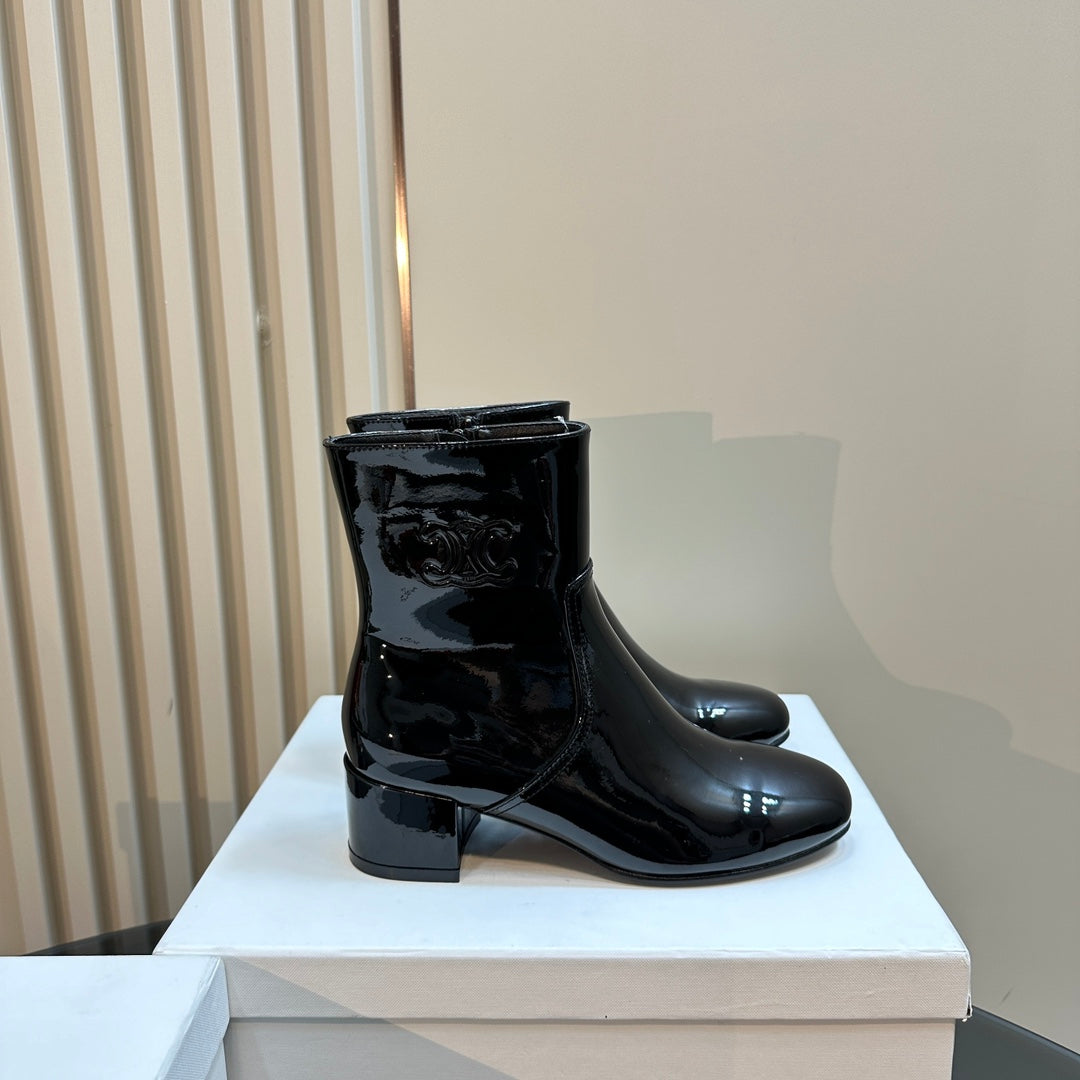 TRIPHOME CHUNKY HEEL BOOTS IN BLACK SHEEPSKIN