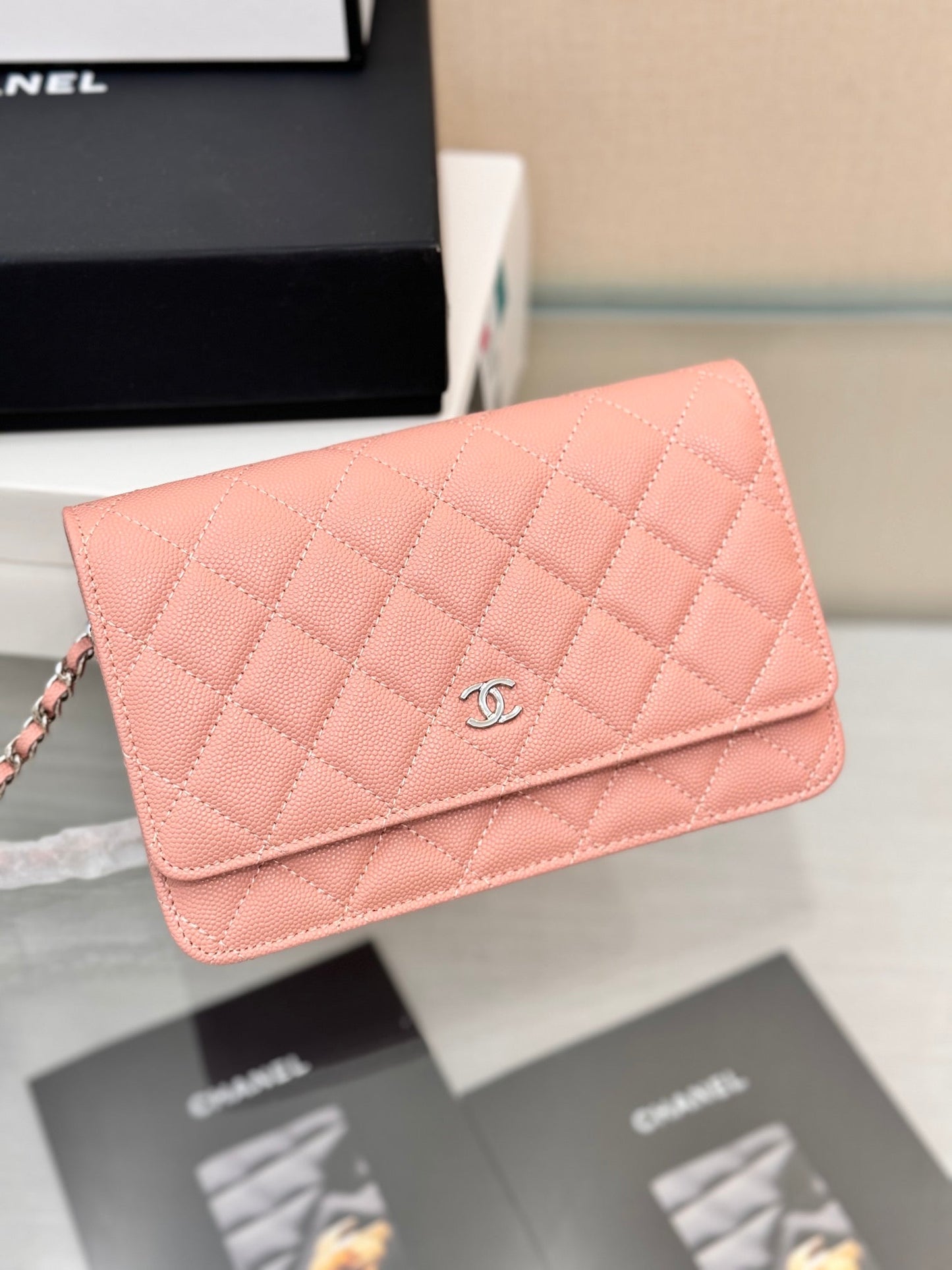 WOC 19CM LIGHT PINK CAVIAR SILVER HARDWARE