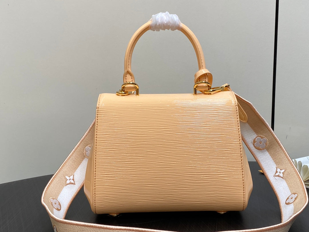 cluny mini 20cm beige epi calfskin