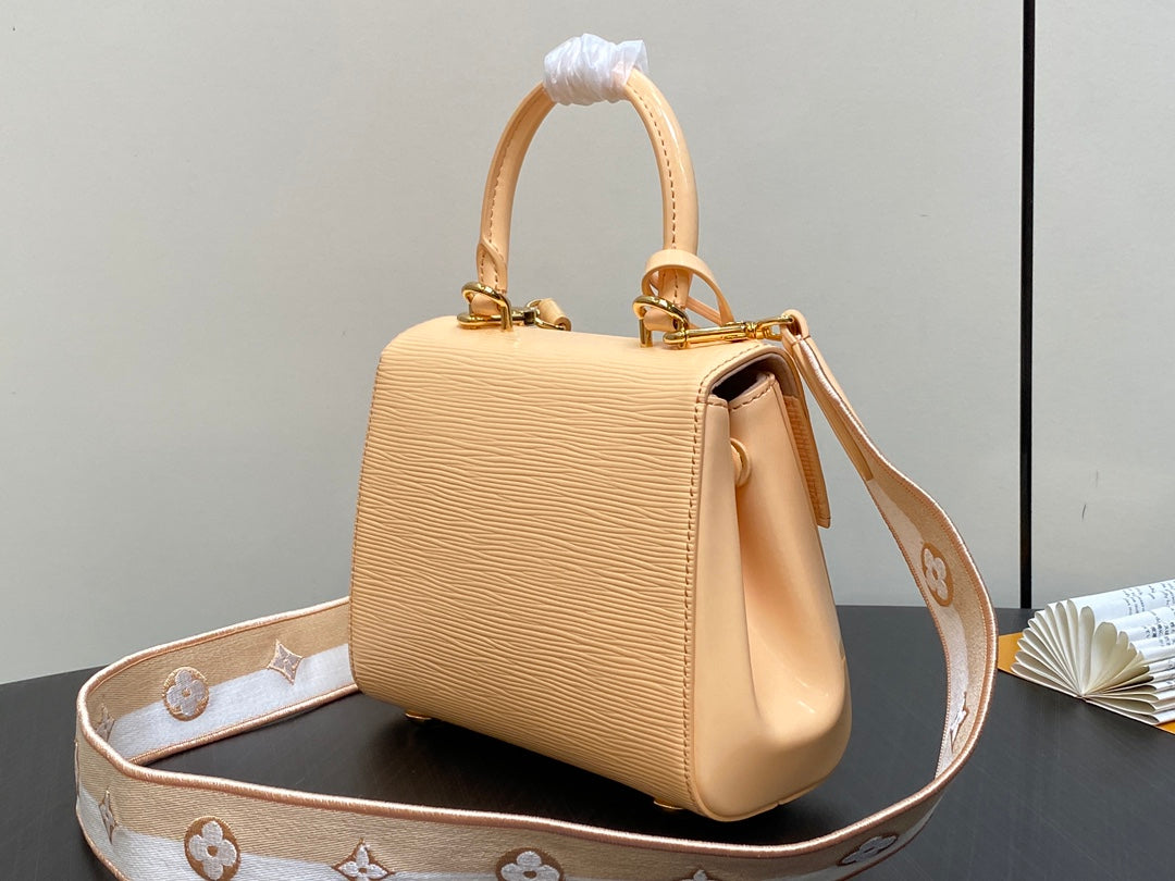 cluny mini 20cm beige epi calfskin