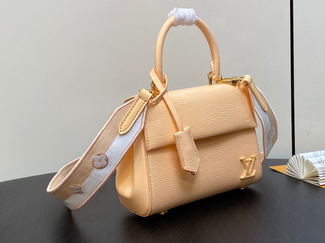 cluny mini 20cm beige epi calfskin