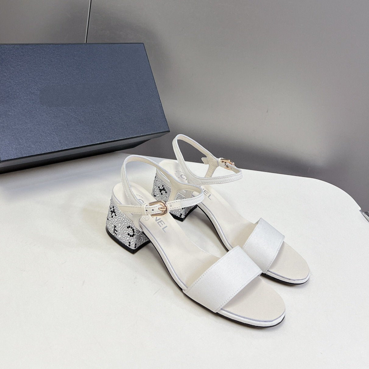 slingback sandal 45 white calfskin crystal